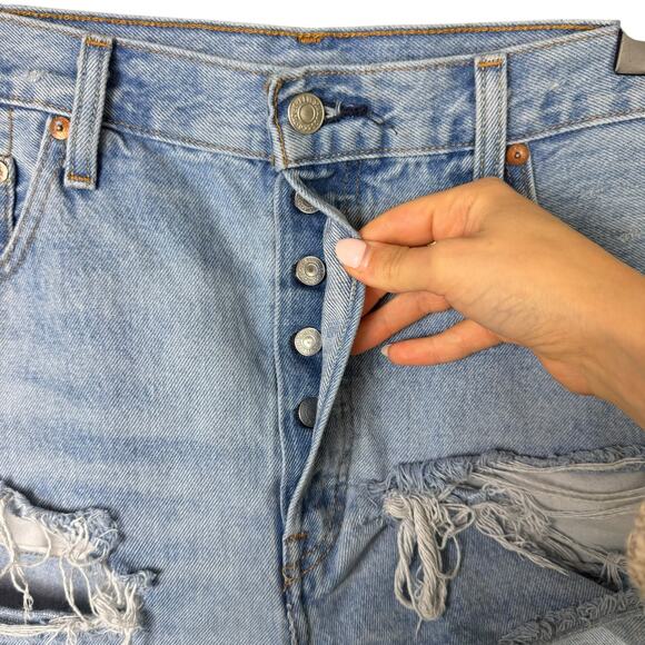 Levis 501 High Rise Light Wash Denim Distressed Cut Off Button Fly Jean Shorts - Picture 9 of 12